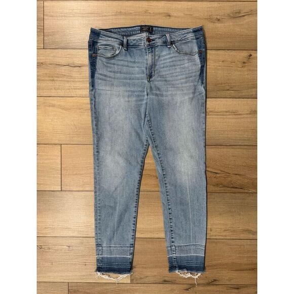 Womens Abercrombie & Fitch Harper Low Rise Ankle Jeans 12 L Long Distressed - Picture 1 of 2
